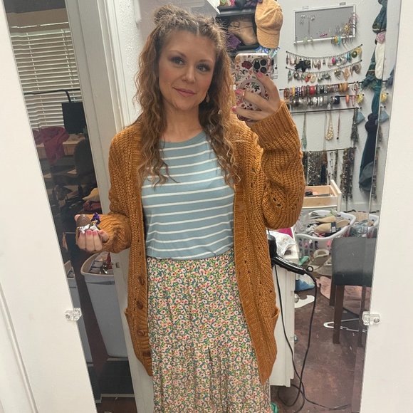 Hi! I'm Tiffany - Picture 11 of 16